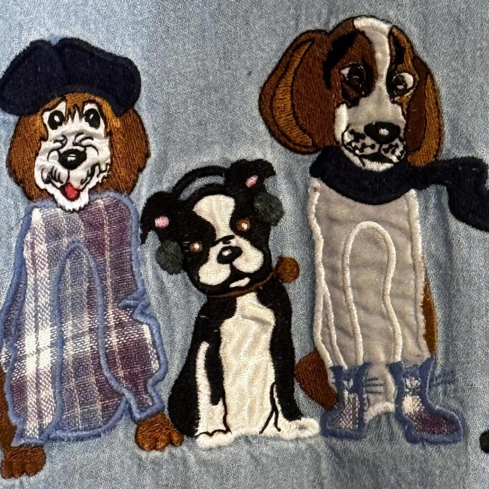 Vintage 90’s Bill Blass Women's Denim Shirt with Dog Embroidery Size Large - Picture 5 of 13